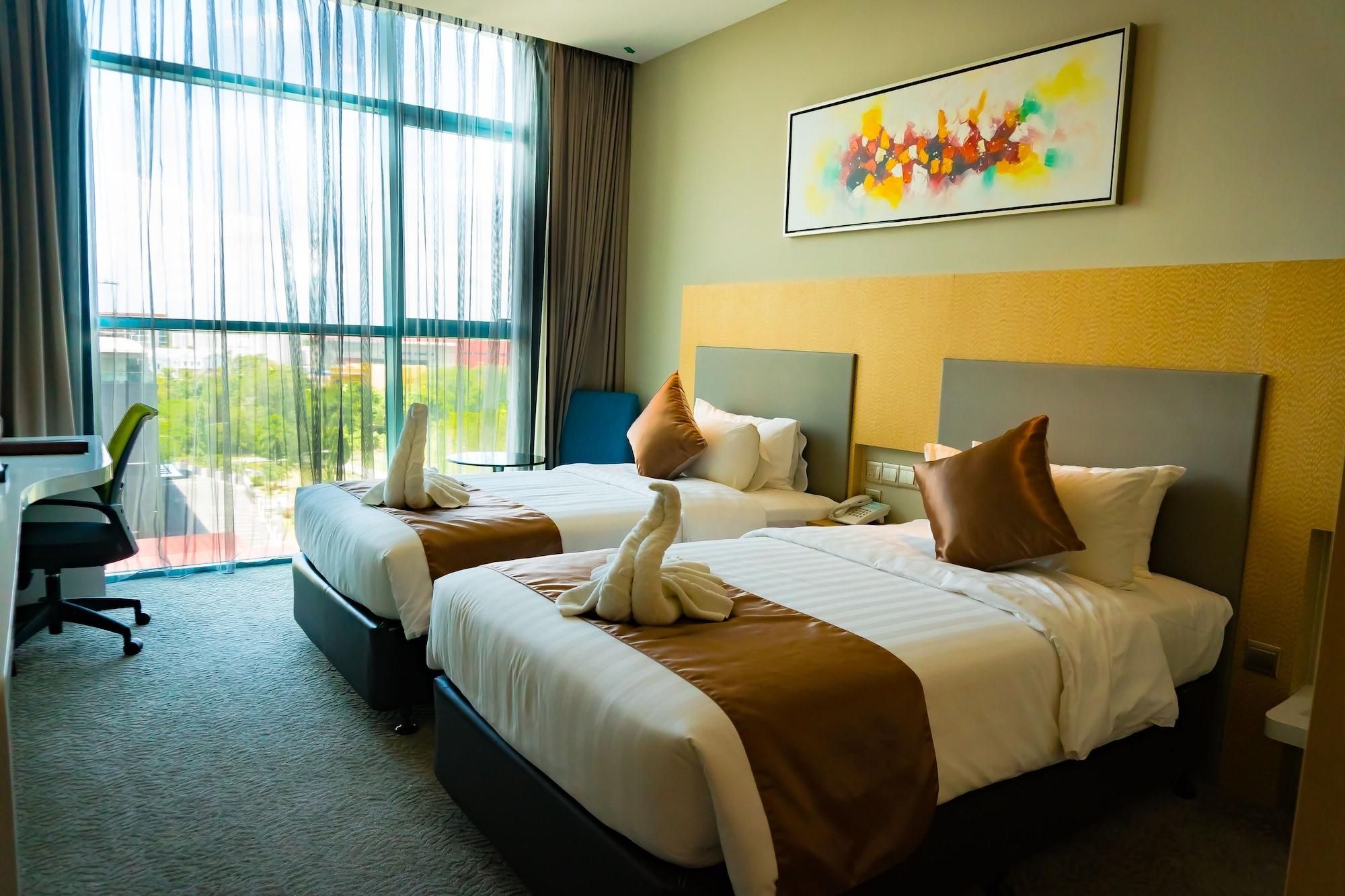 Greens Hotel & Suites Bintulu Zewnętrze zdjęcie