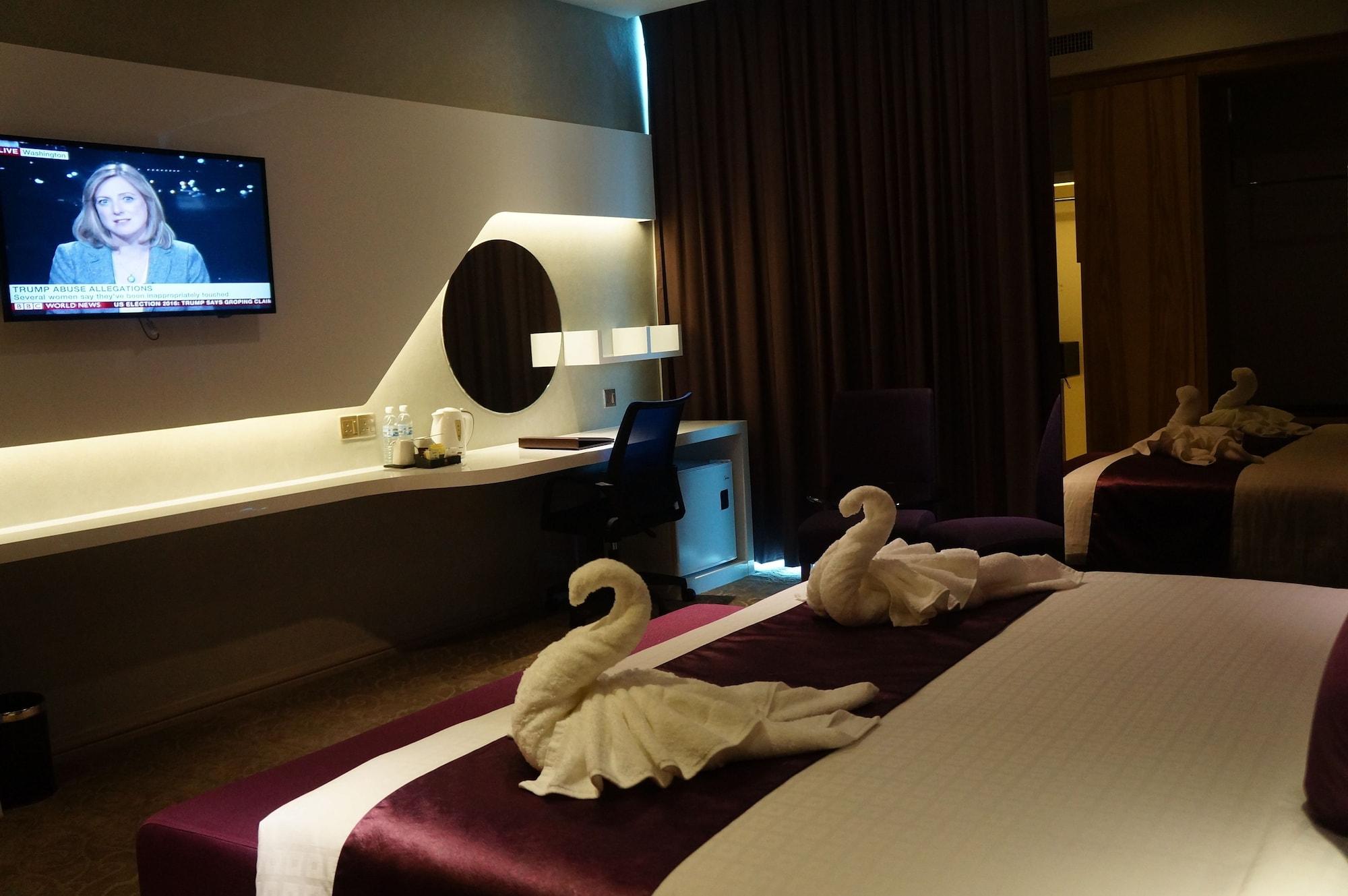 Greens Hotel & Suites Bintulu Zewnętrze zdjęcie