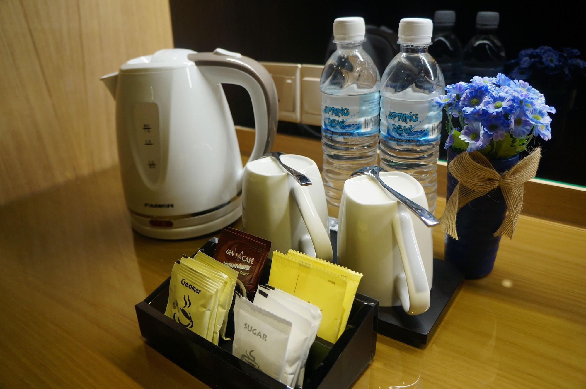 Greens Hotel & Suites Bintulu Zewnętrze zdjęcie