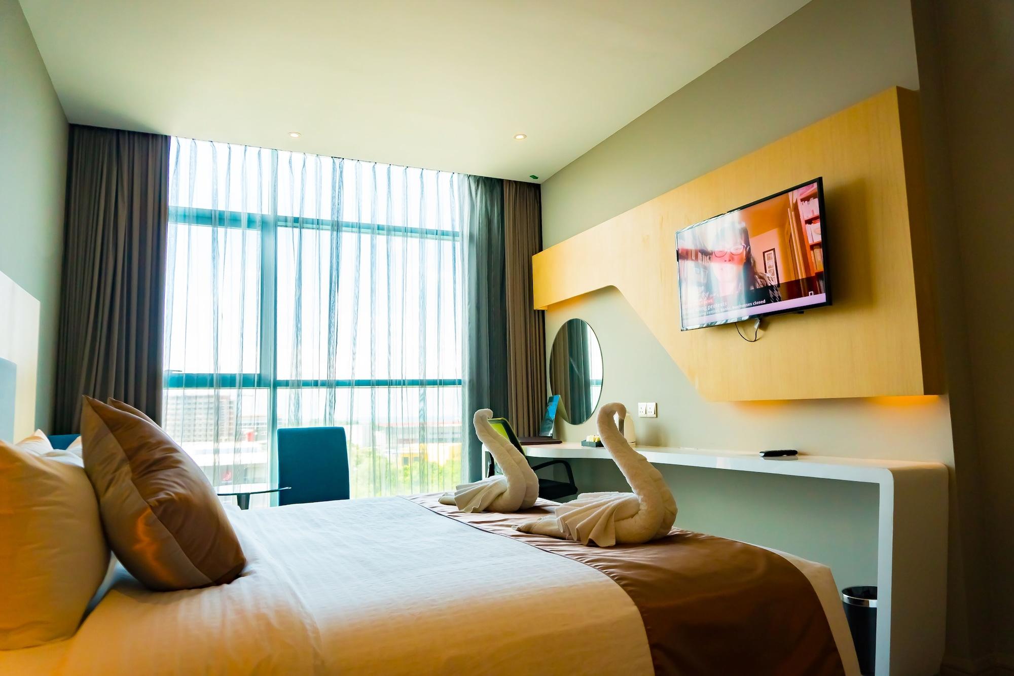 Greens Hotel & Suites Bintulu Zewnętrze zdjęcie