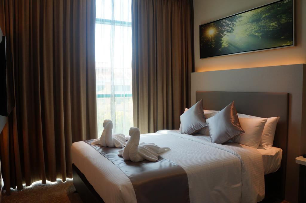 Greens Hotel & Suites Bintulu Zewnętrze zdjęcie