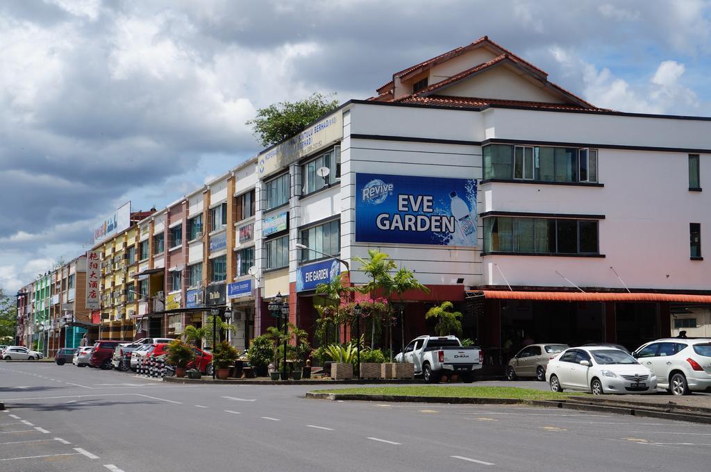Greens Hotel & Suites Bintulu Zewnętrze zdjęcie
